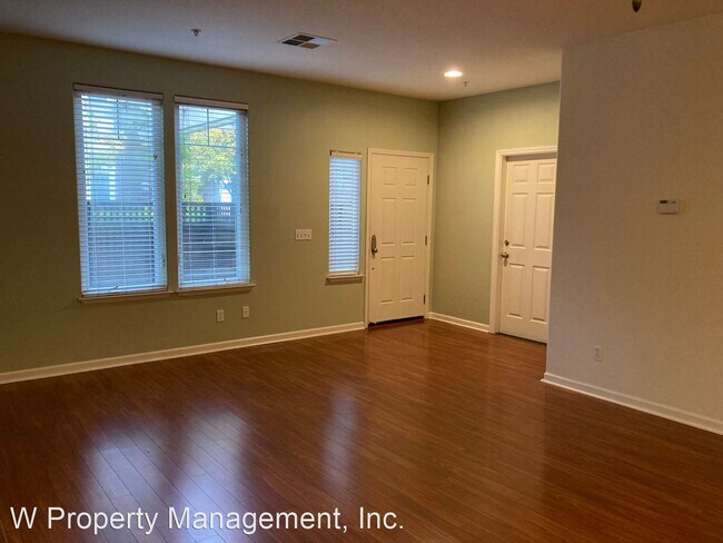 Building Photo - 3 br, 2.5 bath House - 7603 Eckmeyer Court
