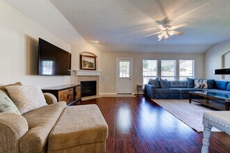 Building Photo - 4934 Bonny Loch Ln