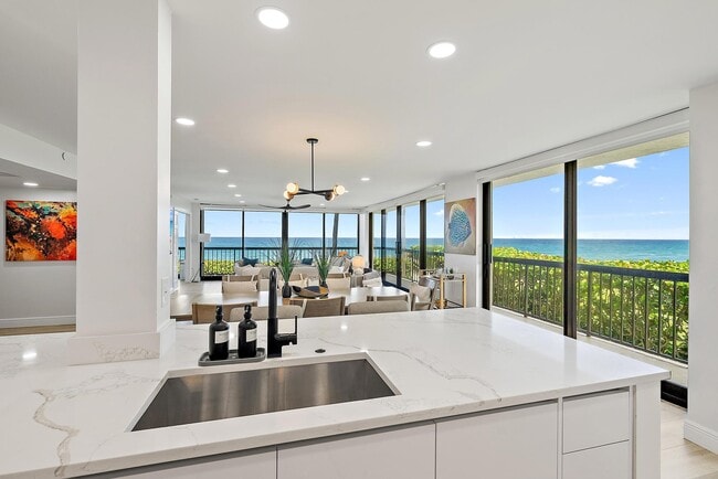 Building Photo - 3390 S Ocean Blvd