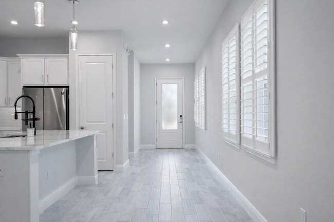 Foto del edificio - 6670 Bridgman St