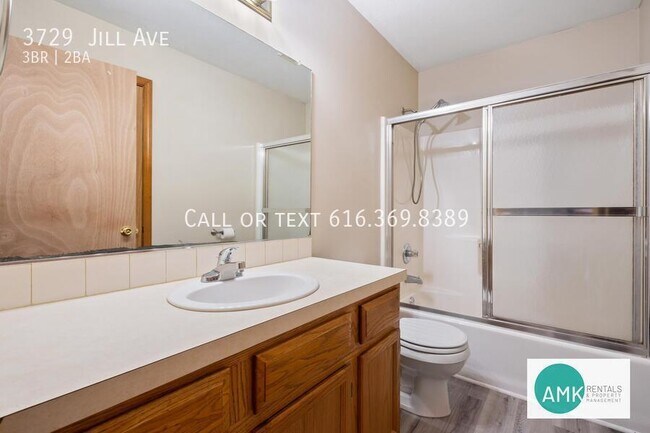 Foto del edificio - 3729 Jill Ave