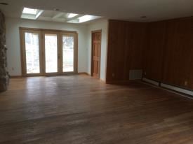 Building Photo - 2150 Tamarack Ave