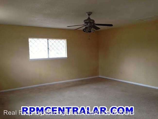 Building Photo - 3 br, 2 bath House - 4 Cinnamon Dr