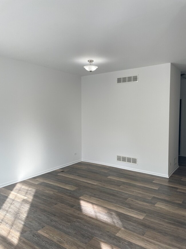 Building Photo - 9229 Arquilla Dr