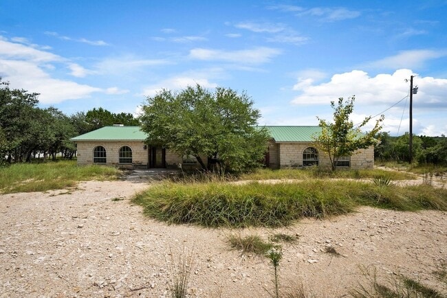 Building Photo - 24369 Bingham Creek Rd