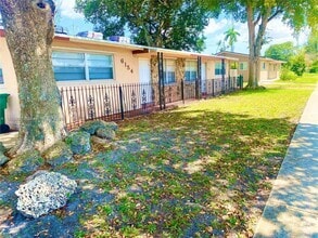 Building Photo - 6154 SW 38th St