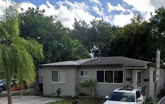 Primary Photo - 2736 Washington St