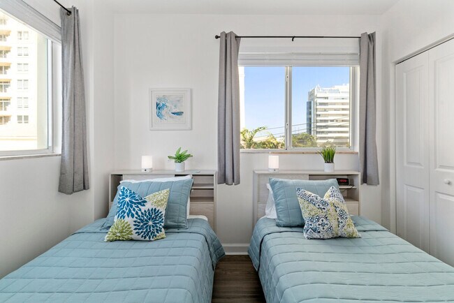 Foto del edificio - 2280 SW 32nd Ave