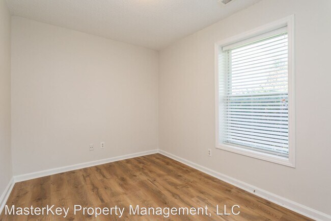 Foto del edificio - 3 br, 1 bath House - 211 Golf Course Drive