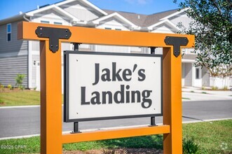 Building Photo - 1715 Jakes Dr