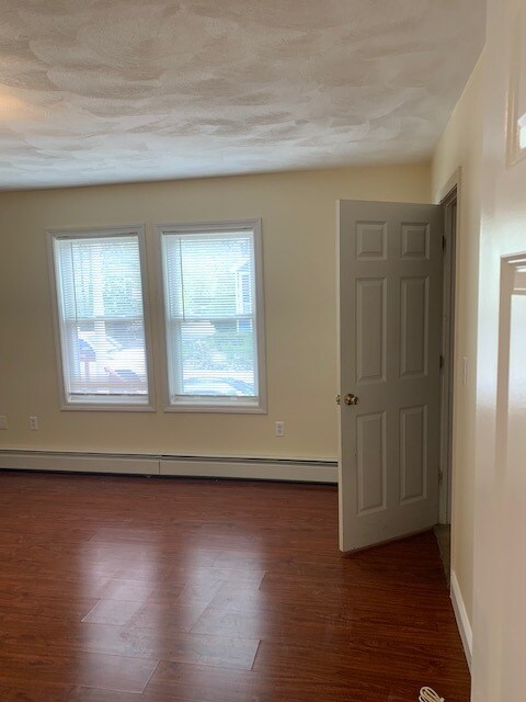 Building Photo - 64 Monadnock St