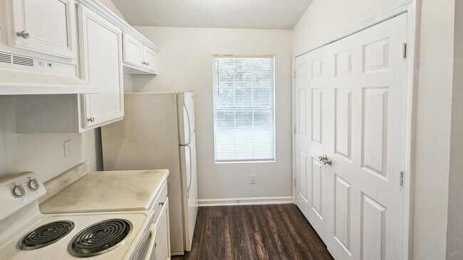 Building Photo - 3782 Conley Downs Dr