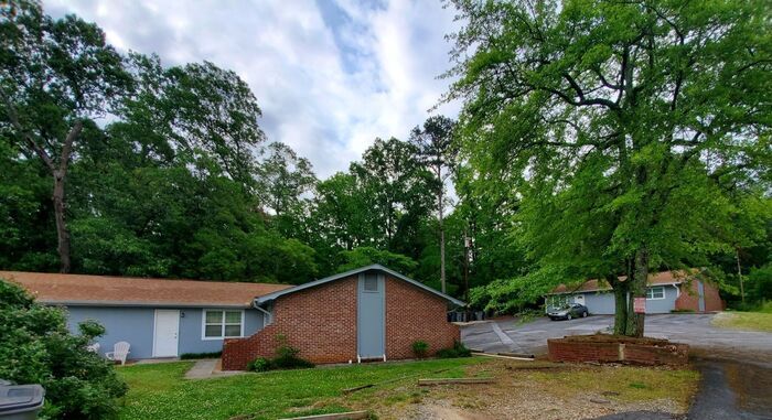 Primary Photo - 3008 E North St