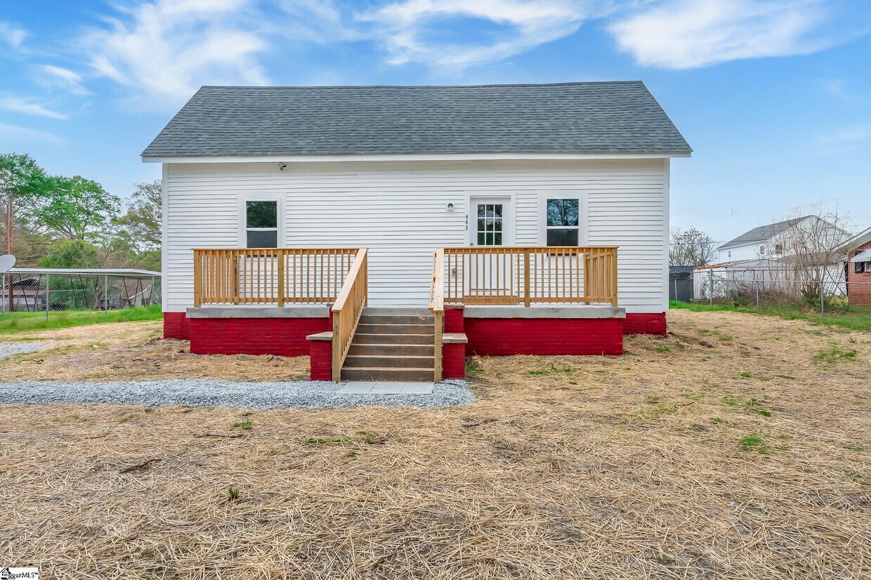 443 Woodruff St, Woodruff, SC 29388 House Rental in Woodruff, SC