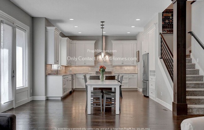 Foto del edificio - Stunning & Beautiful Four Bedroom Home In ...