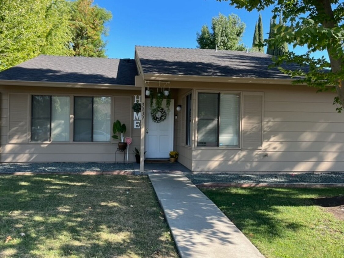 Building Photo - 3339 Riverton Way