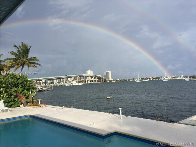 Foto del edificio - 333 E 24th St