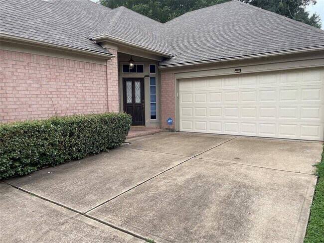 Foto del edificio - 4118 Creek Ridge Ln
