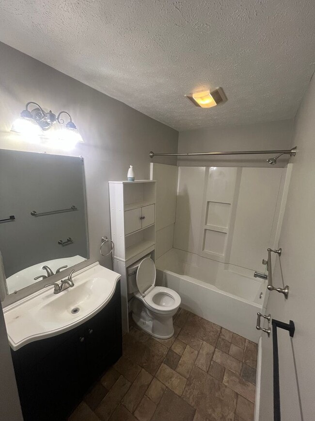 Building Photo - 55 Edmonds St