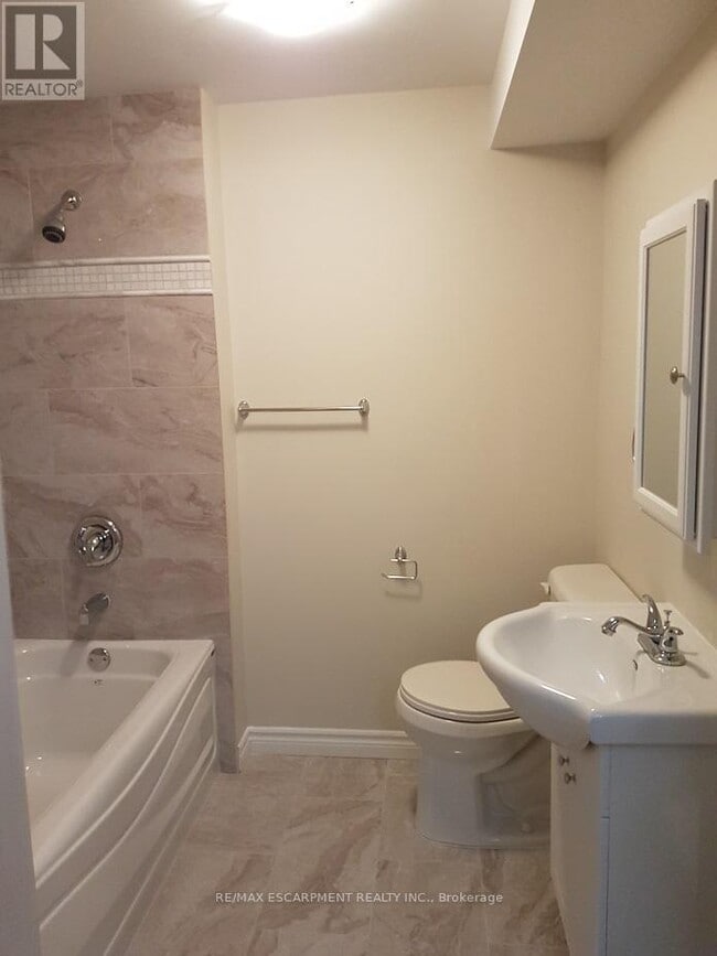 Building Photo - 279-279 Nashville Cir