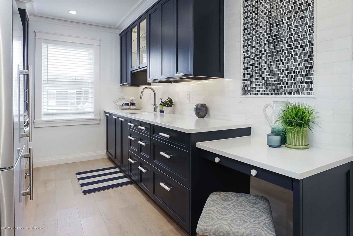 Foto principal - 65 Whitefield Ave