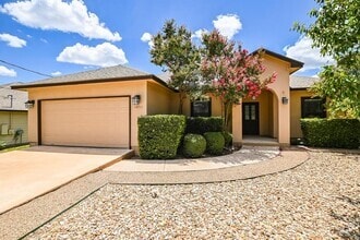 Building Photo - 14711 Longbranch Dr