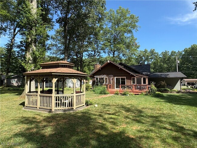 Building Photo - 34371 Puth Dr