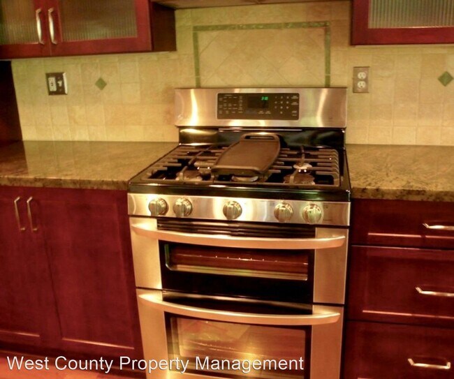 Building Photo - 3 br, 2 bath House - 1871 Jonive Rd.
