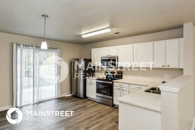 Foto del edificio - 3102 Lakeland Dr SW