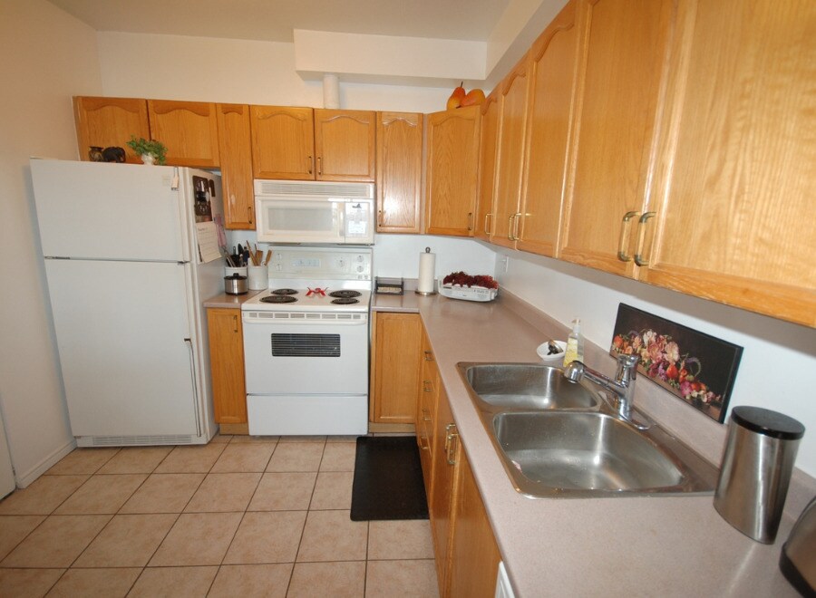 Cuisine - Lakecrest Estates