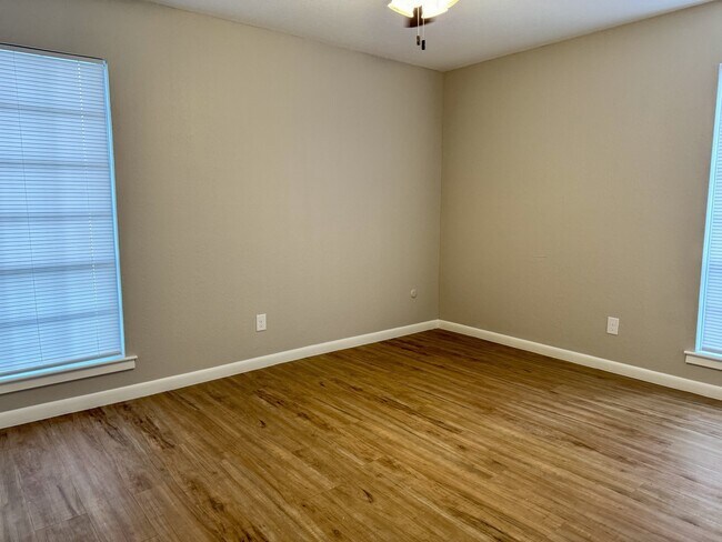 Foto del edificio - 2101 6th Ave N