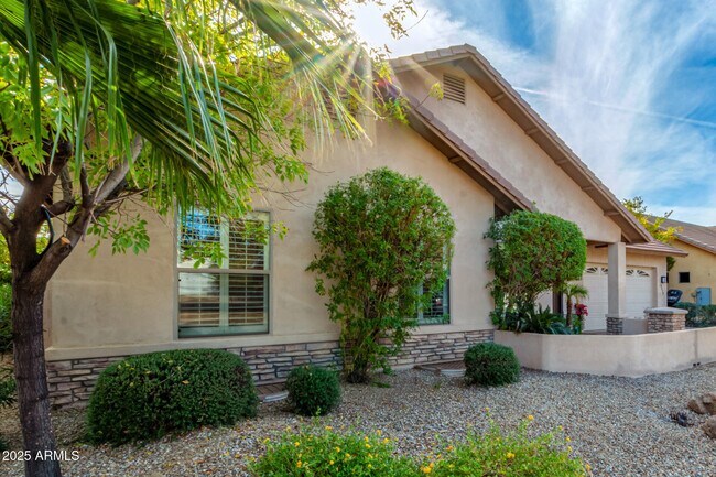 Foto del edificio - 4213 E Edgemont Ave