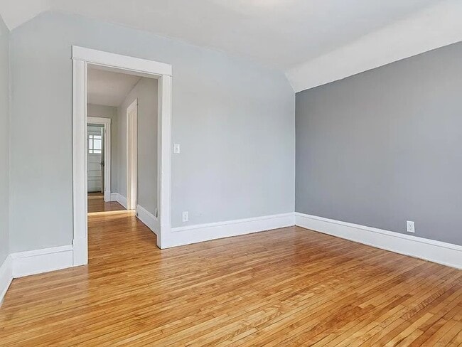 Foto del edificio - 2805 28th Ave S