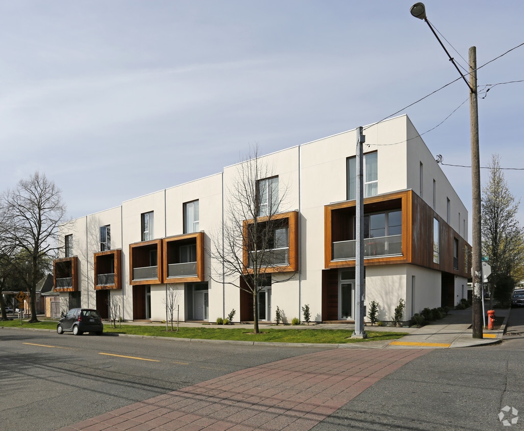 Primary Photo - Twelve Point Five Condominiums