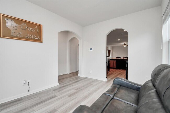 Foto del edificio - 424 Maple Fawn Dr