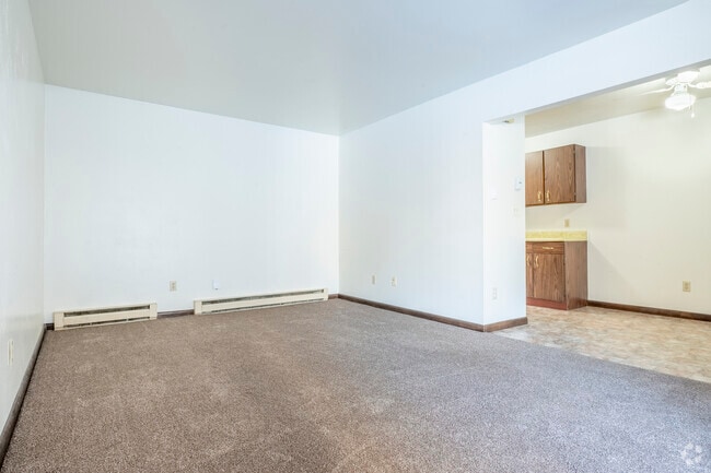 2BR, 1BA - 950SF - Living Room - Forest View Apartments