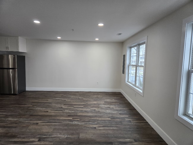 Foto del edificio - 2194 Central Ave