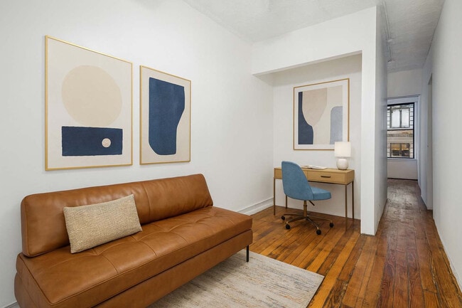 Building Photo - 36 W 26th St