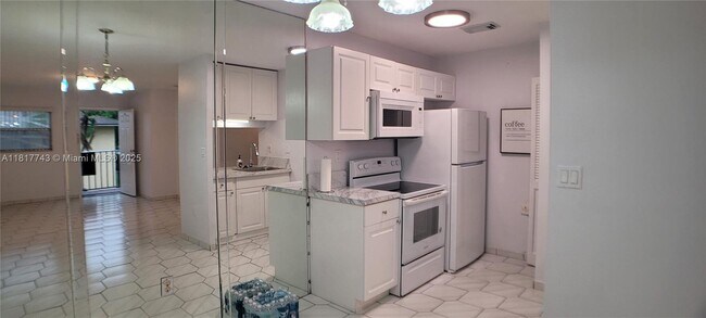 Building Photo - 15699 SW 73rd Cir Terrace