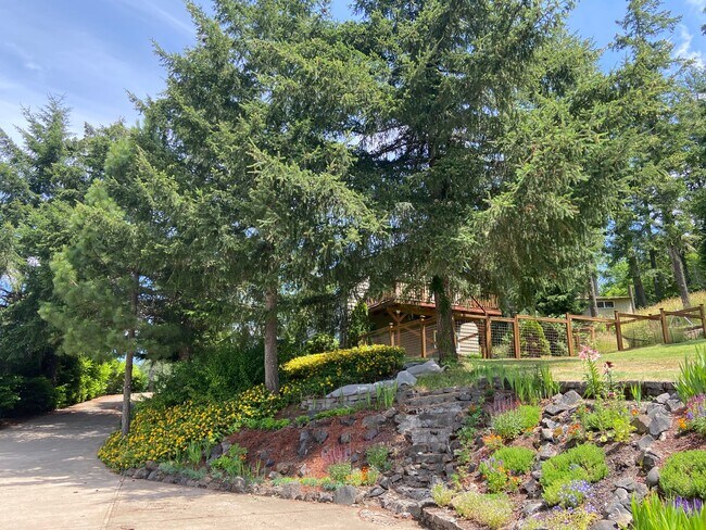 Foto del edificio - 2324 Lorane Hwy