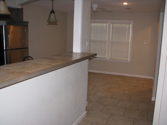Dining area - 6754 Eastridge Dr