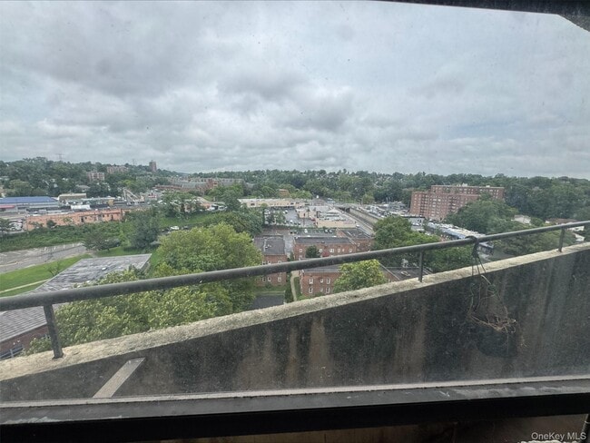 Foto del edificio - 1523 Central Park Ave