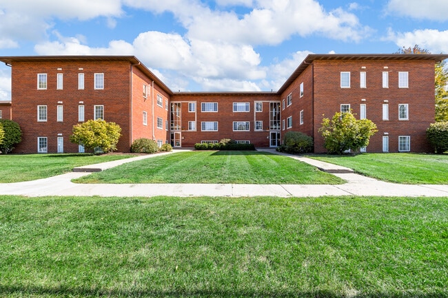 Building Photo - 100 Grandview Ct