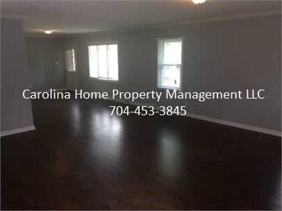 Building Photo - 603 W Horah St