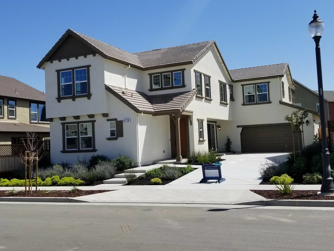 4174 Avalon Street, Tracy, CA 95377 House for Rent in Tracy, CA