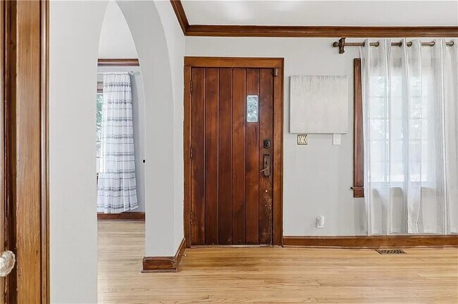 Foto del edificio - 7416 Springfield St