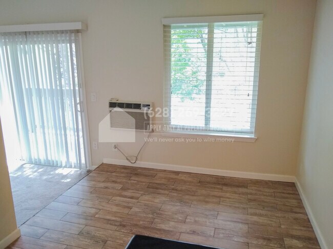 Foto del edificio - 2564 Walnut Blvd