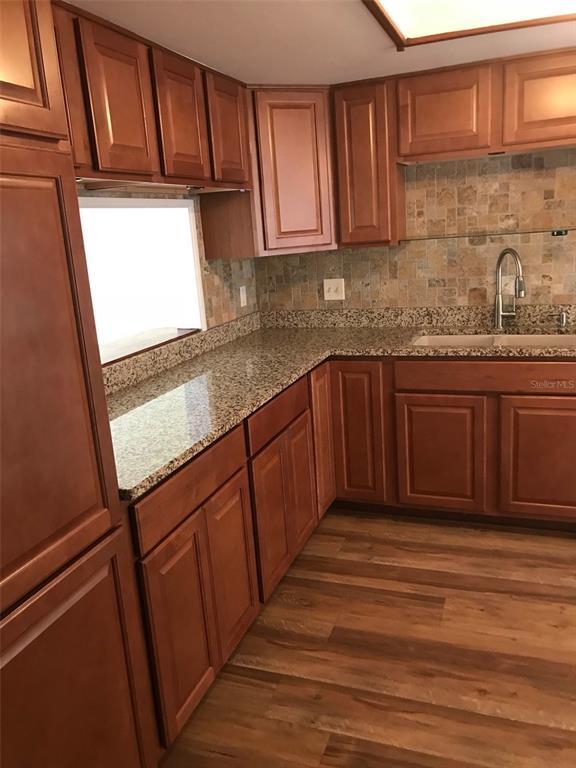 Building Photo - 1539 N Carolwood Blvd