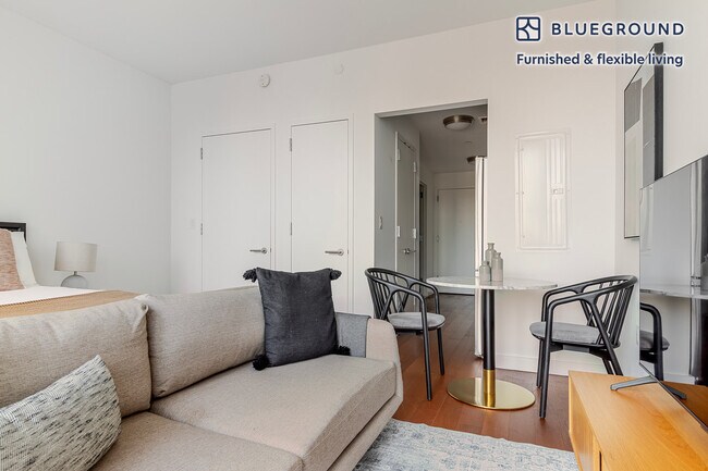 Foto del edificio - 435 W 31st St