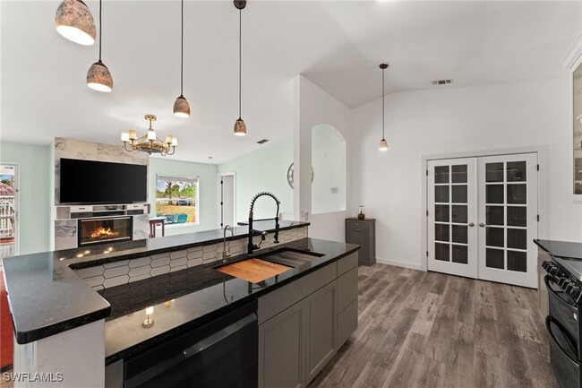 Foto del edificio - 4420 43rd Ave NE